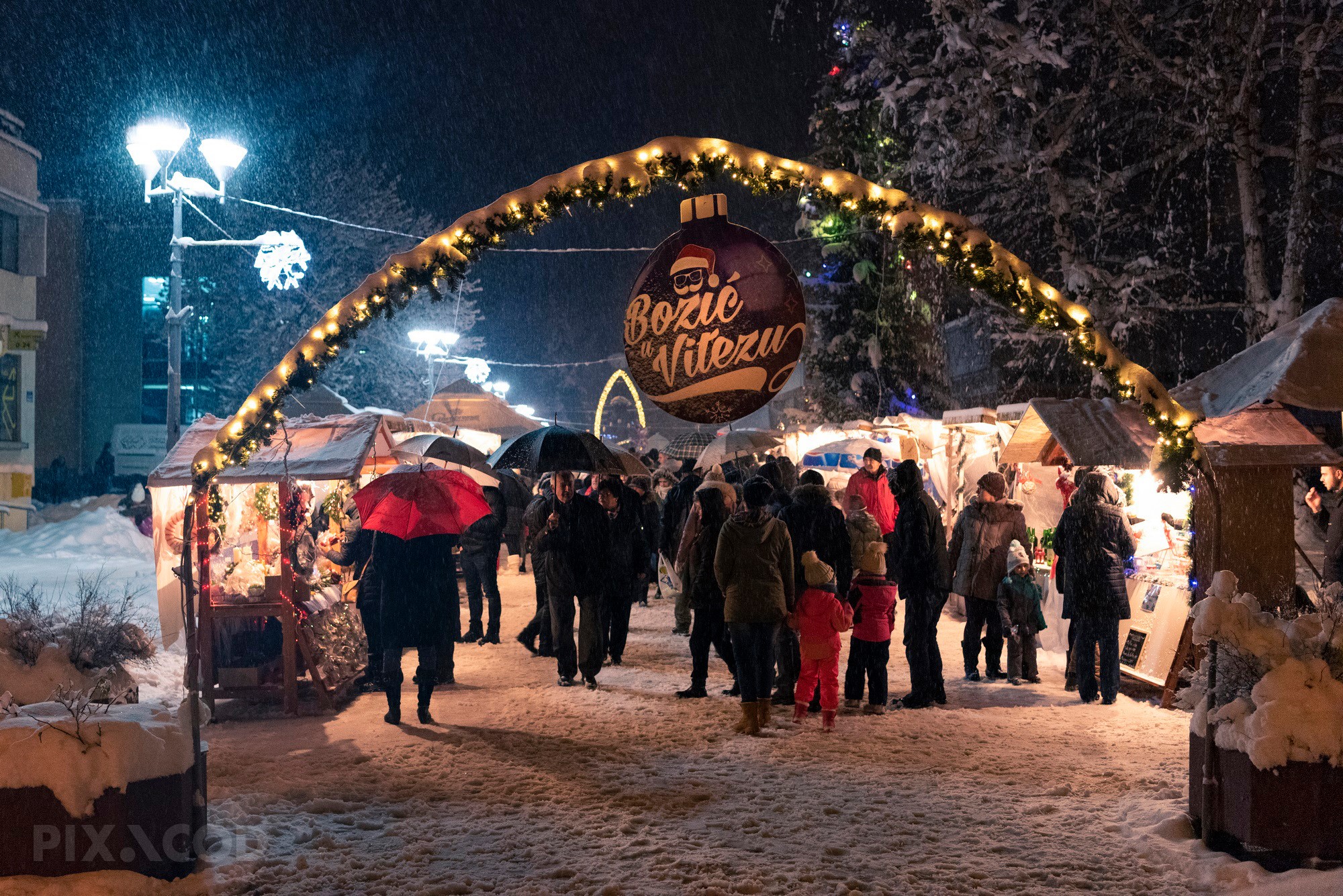 The atmosphere on the Christmas Market in Vitez.